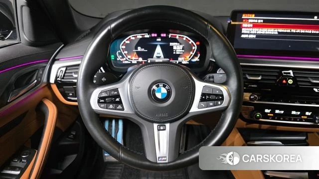 BMW 5 Series (G30) 2023 Черный из Кореи, фото 3