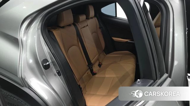 Lexus UX250h 2023 Серебристо-серый из Кореи, фото 3
