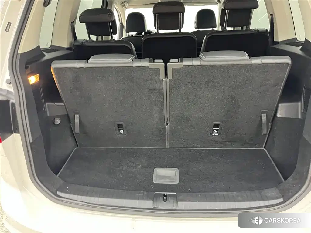Volkswagen Touran L 2021 Белый из Китая, фото 3