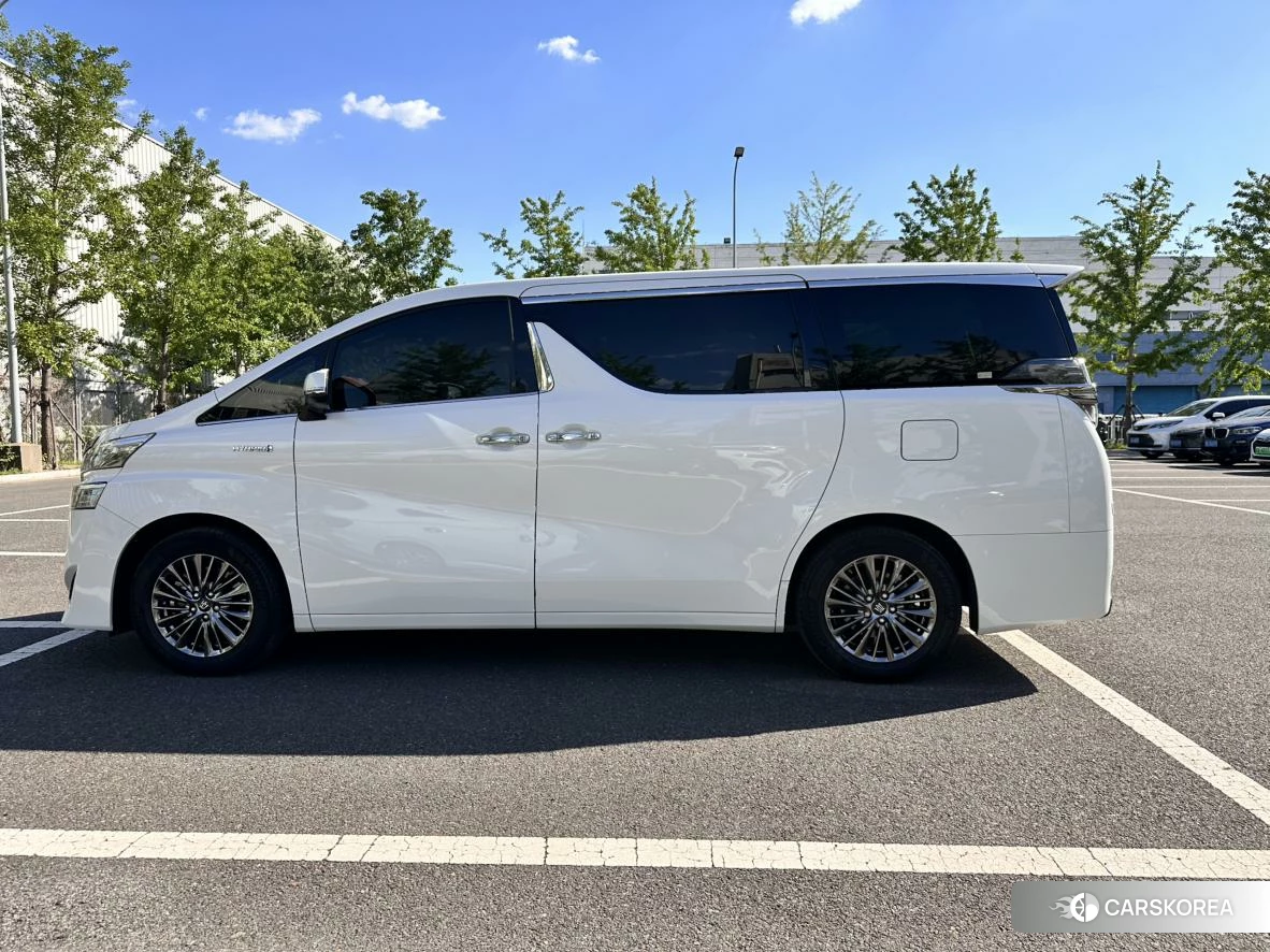 Toyota Vellfire 2021 Белый из Китая, фото 3