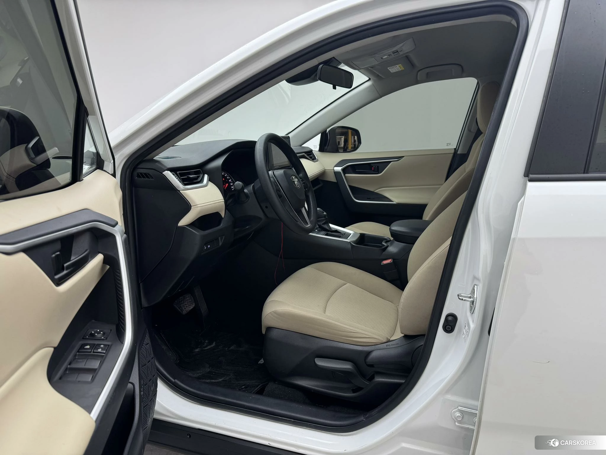 Toyota RAV4 2021 Белый из Китая, фото 3