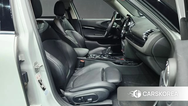 Mini Cooper D Clubman 2022 Серебристо-серый из Кореи, фото 3