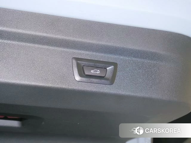 BMW X2 2025 Серебристо-серый из Китая, фото 3