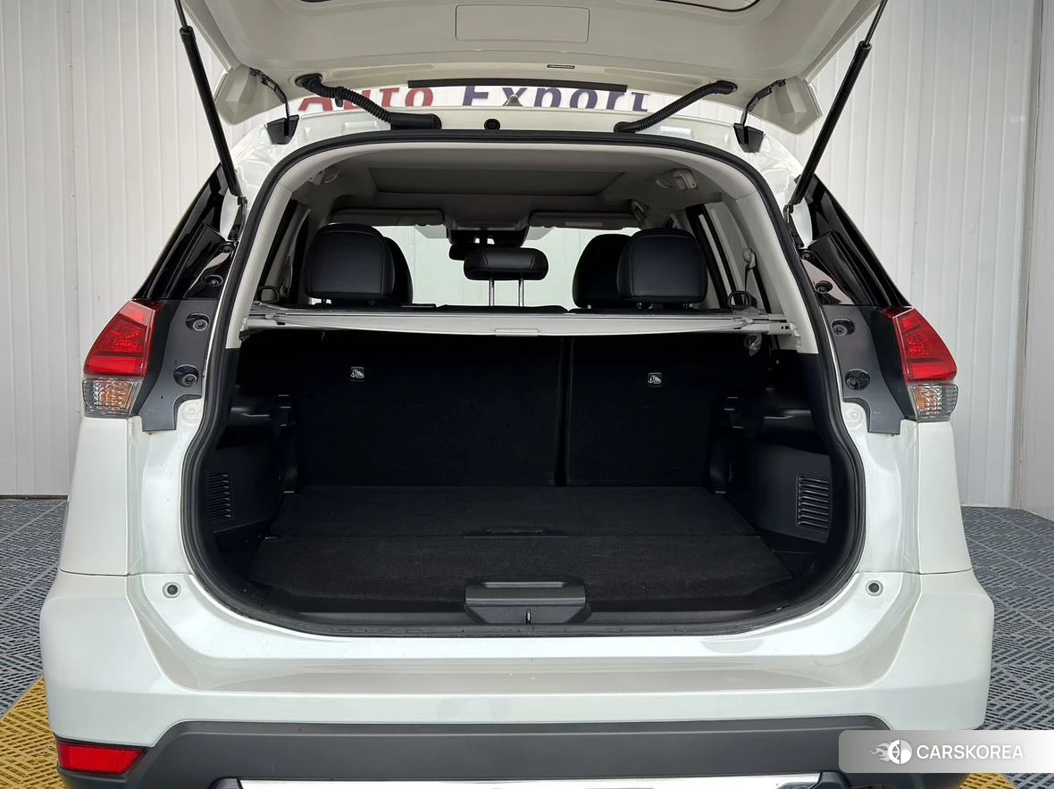 Nissan X-Trail 2021 Белый из Китая, фото 3