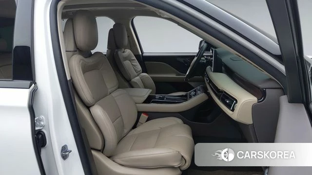 Lincoln Aviator 2nd generation 2023 Белый из Кореи, фото 3