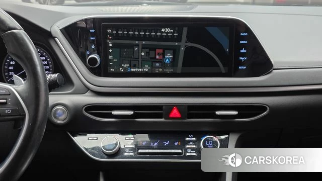 Hyundai Sonata (DN8) 2022 Белый из Кореи, фото 3
