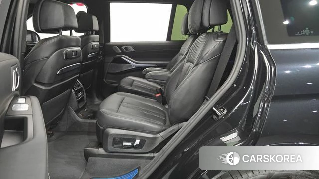 BMW X7 (G07) 2023 Черный из Кореи, фото 3