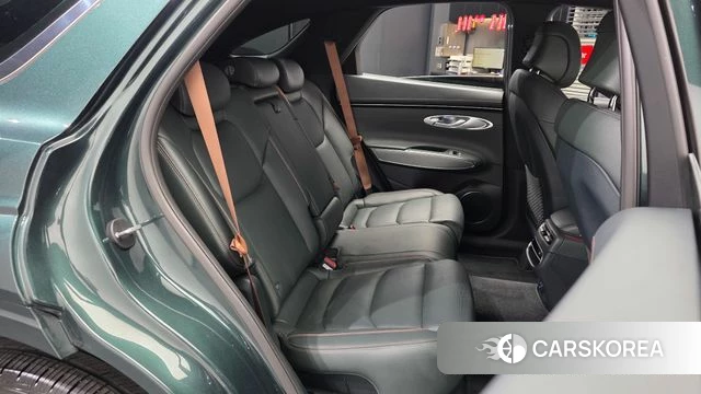 Genesis GV70 2021 Темно-зеленый из Кореи, фото 3