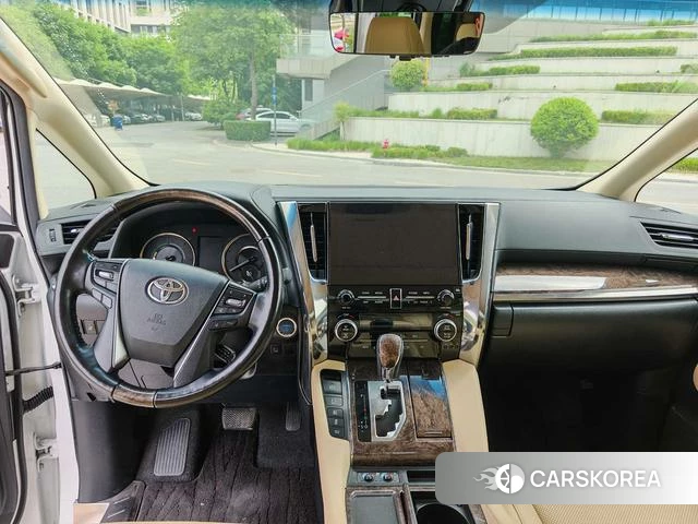 Toyota Alphard 2021 Белый из Китая, фото 3