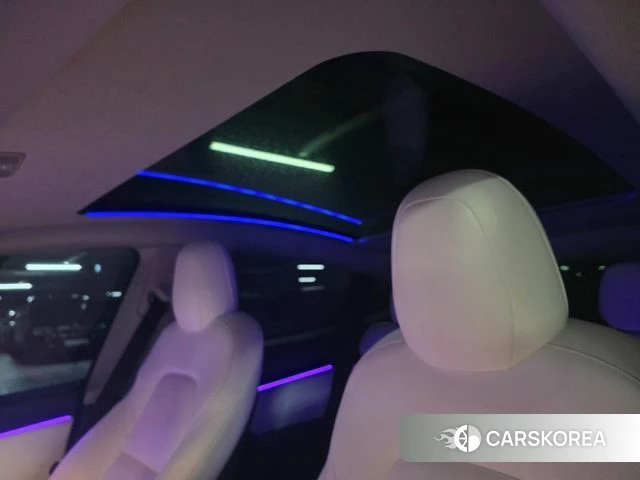 Tesla Model Y 2021 Черный из Кореи, фото 3