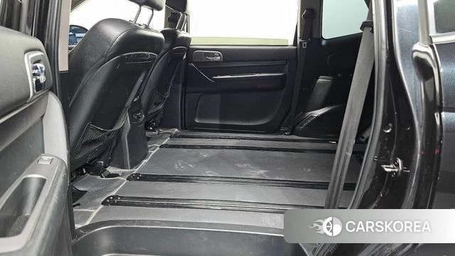 Ssangyong Korando Turismo 2018 Черный из Кореи, фото 3