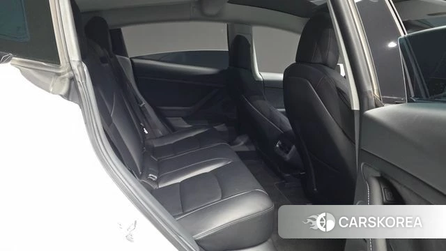 Tesla Model 3 2022 Белый из Кореи, фото 3