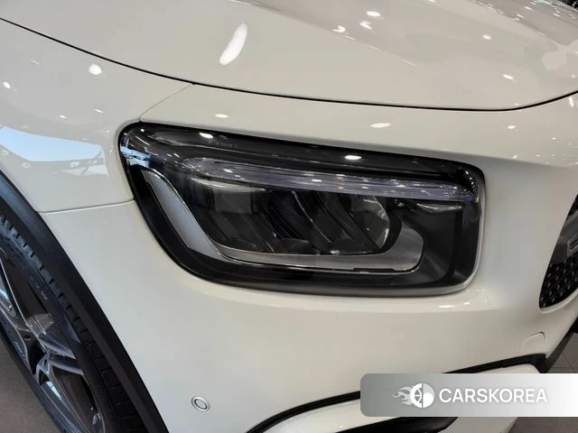 Mercedes-Benz GLB-Class X247 2025 Белый из Кореи, фото 3