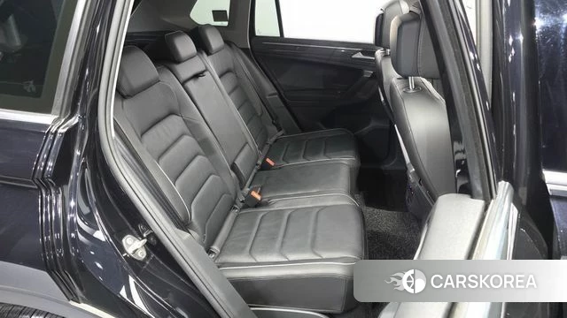 Volkswagen Tiguan second Generation 2020 Черный из Кореи, фото 3