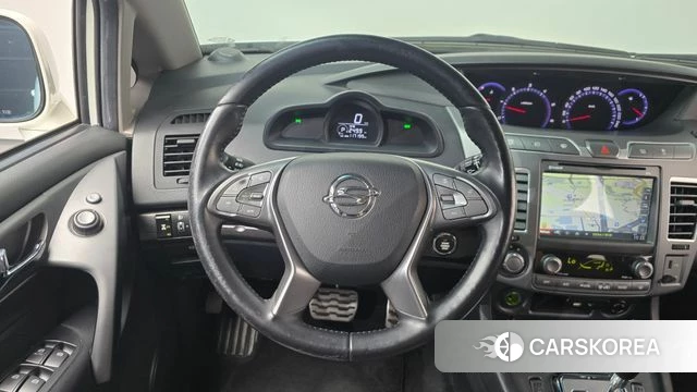 Ssangyong Korando Turismo 2018 Белый из Кореи, фото 3