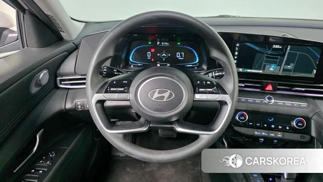 Hyundai The New Avante (CN7) 2024 Серебристо-серый из Кореи, фото 3