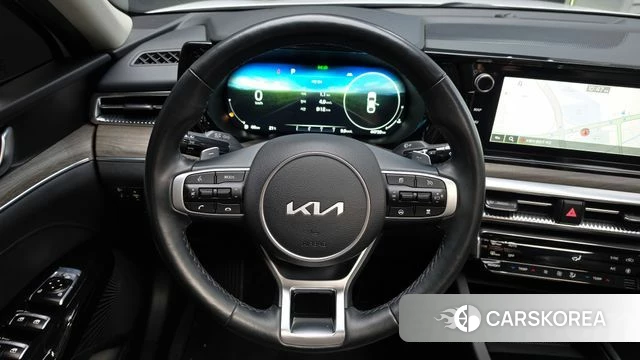 Kia K5 3rd generation 2023 Белый из Кореи, фото 3