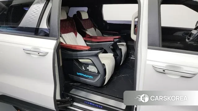 Kia The New Carnival 4th Generation 2025 Белый из Кореи, фото 3