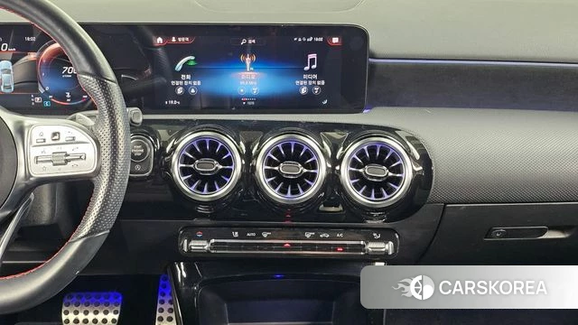 Mercedes-Benz A-Class W177 2021 Белый из Кореи, фото 3