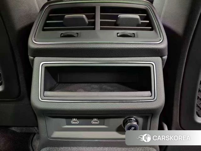 Audi A6L 2025 Черный из Китая, фото 3