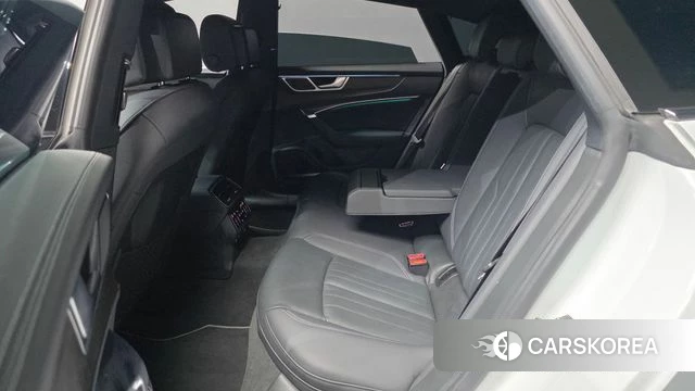 Audi A7 (4K) 2022 Белый из Кореи, фото 3