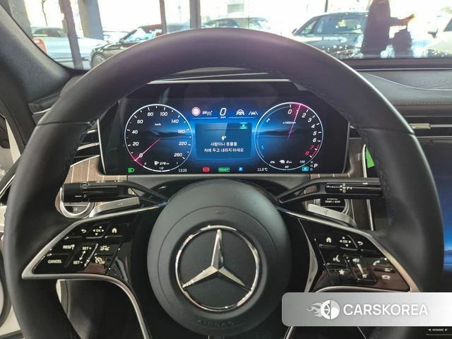 Mercedes-Benz E-Class W214 2026 Белый из Кореи, фото 3