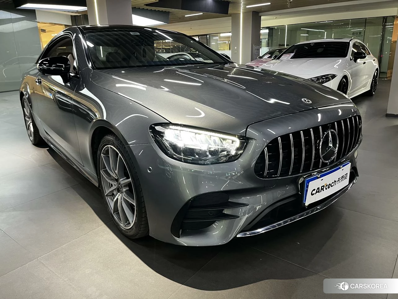Mercedes-Benz E-Class 2022 Серебристо-серый из Китая, фото 3