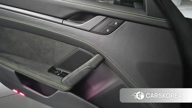 Porsche 911(992) 2022 Темно-зеленый из Кореи, фото 3