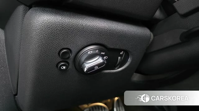 Mini Cooper 2021 Серебряный из Кореи, фото 3