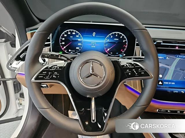 Mercedes-Benz E-Class W214 2025 Белый из Кореи, фото 3