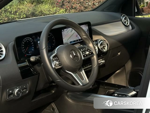 Mercedes-Benz B-class 2023 Белый из Китая, фото 3