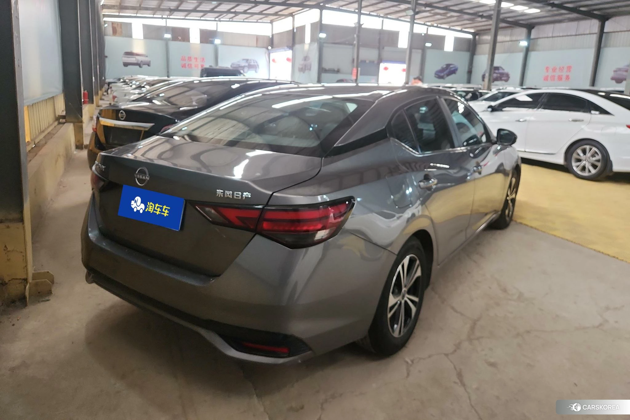 Nissan Sylphy 2021 Темно-серый из Китая, фото 3