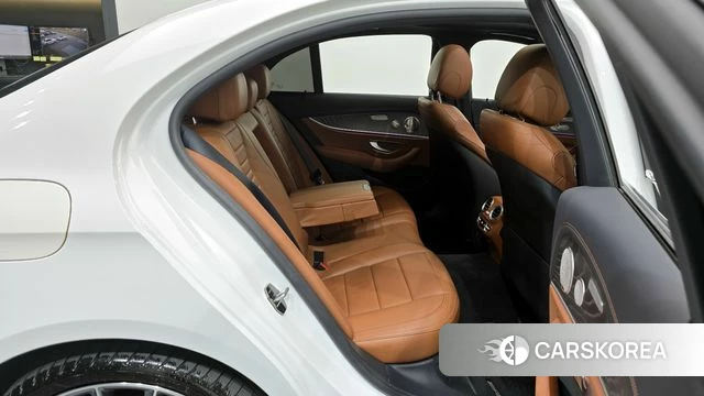 Mercedes-Benz E-Class W213 2021 Белый из Кореи, фото 3