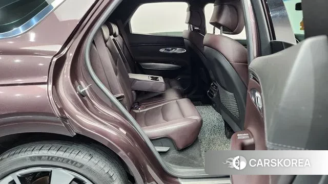 Genesis GV70 2021 Красный из Кореи, фото 3