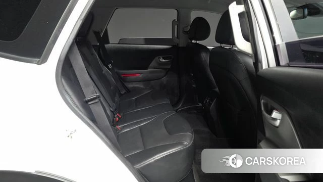 Kia Niro Plus 2022 Белый из Кореи, фото 3