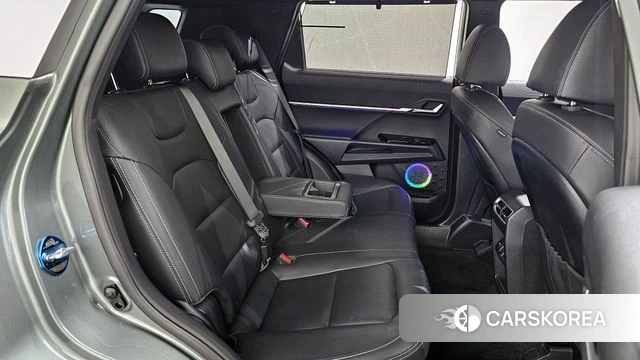 Ssangyong Torres 2022 Темно-зеленый из Кореи, фото 3