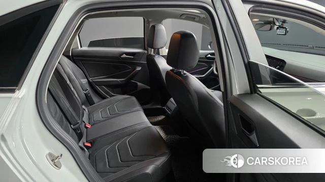 Volkswagen 7th Generation of Jetta 2021 Белый из Кореи, фото 3
