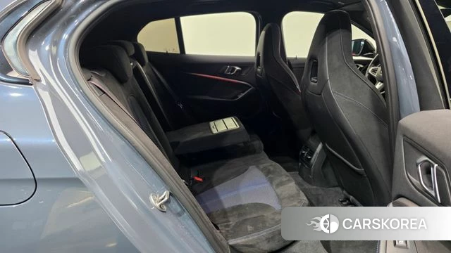 BMW 1 Series (F40) 2021 Небесно-голубой из Кореи, фото 3