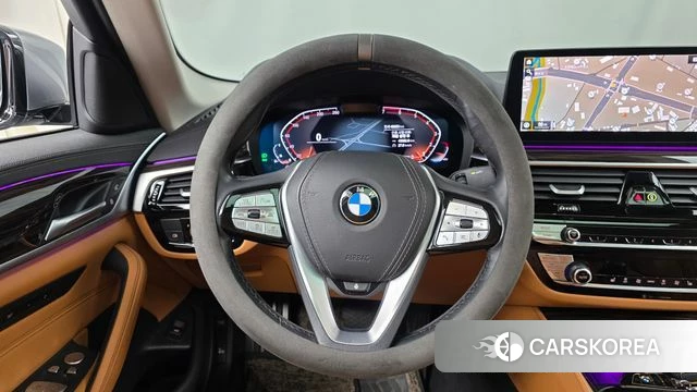 BMW 5 Series (G30) 2023 Серый из Кореи, фото 3