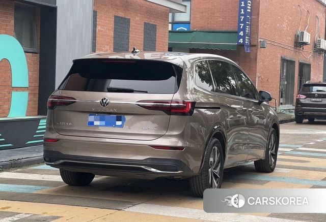 Volkswagen Viloran 2023 Шампань из Китая, фото 4