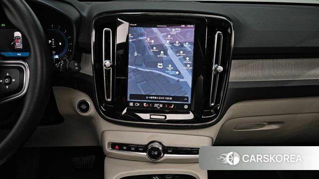 Volvo XC40 2024 Белый из Кореи, фото 4