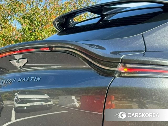 Aston Martin DBX 2022 Серый из Кореи, фото 4
