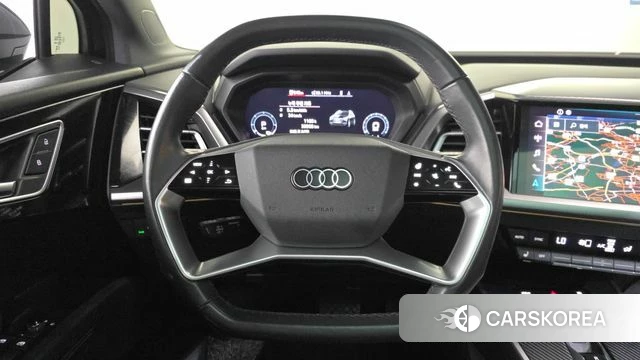 Audi Q4 e-Tron (F4) 2023 Черный из Кореи, фото 4