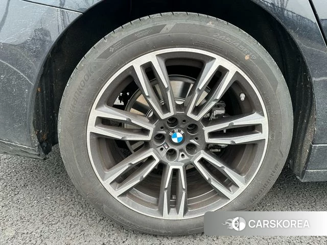 BMW 5 series 2026 Черный из Китая, фото 4