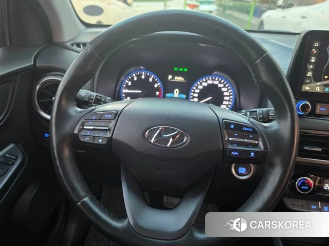 Hyundai The New Kona 2022 Светло-серебряный цвет из Кореи, фото 4