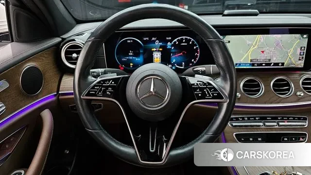 Mercedes-Benz E-Class W213 2022 Белый из Кореи, фото 4