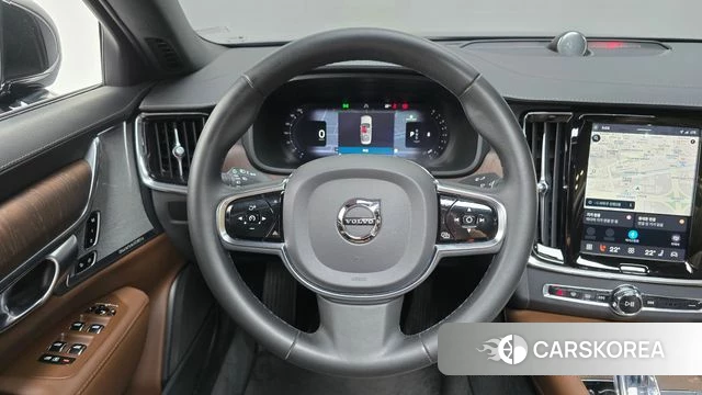 Volvo S90 2023 Черный из Кореи, фото 4