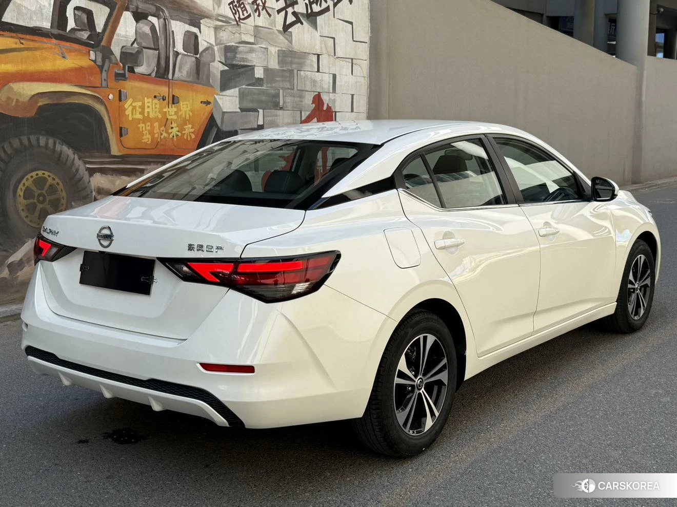 Nissan Sylphy 2021 Белый из Китая, фото 4