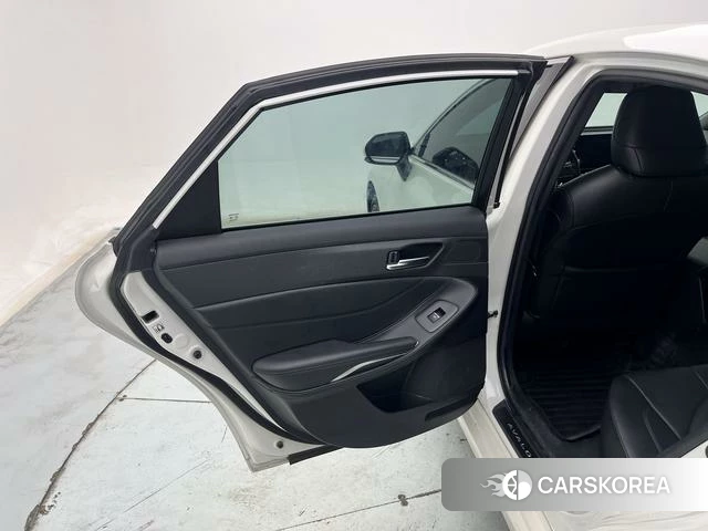 Toyota Avalon 2021 Белый из Китая, фото 4