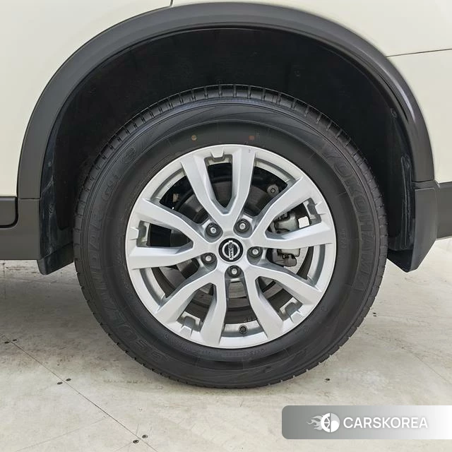 Nissan X-Trail 2023 Белый из Китая, фото 4